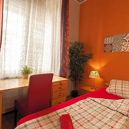 Pesto Private Hostel *