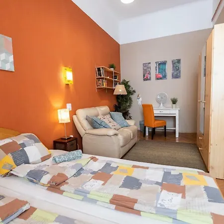Pesto Private Hostel *